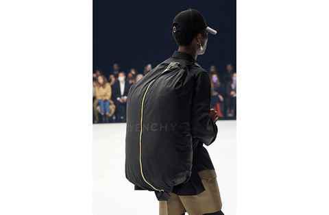 Givenchy 纪梵希全新潮牌资讯“G ZIP”包袋系列发布