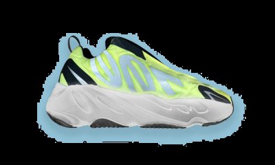 Yeezy 700 MNVN 全新“P潮牌信息hosphor”Laceless 配色鞋款曝光