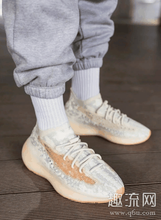yeezy 380蜜桃粉开箱+上脚测评 yeezy 380蜜桃粉冬天可以穿吗