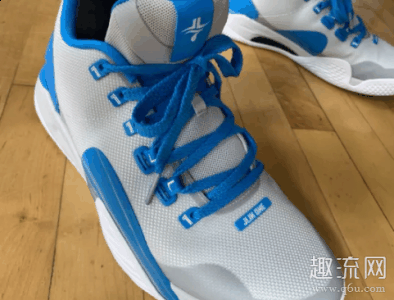打了两个潮牌多小时（林书豪一代偏码吗 林书豪一代值得入手吗）