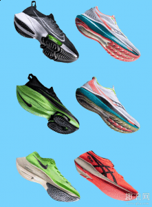 各大品牌也都相继潮牌信息开发了加持碳板的跑鞋（碳板跑鞋适合压马路吗 碳板跑鞋可以全身水洗吗）