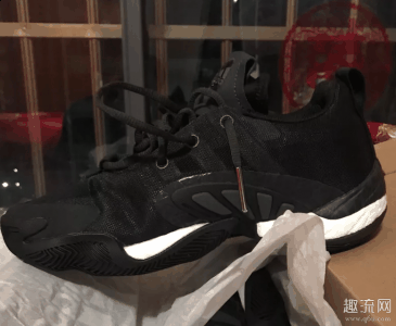 现在甚至乔丹都作潮牌商城为一个子品牌分出去了（BYW 2.0和marquee boost选哪个 阿迪达斯byw2能打球吗）