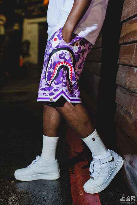  A BATHING APE 紫色猿人迷彩系列发潮牌汇潮牌网售 A BATHING APE 紫色猿人迷彩系列实物赏析（ A BATHING APE 紫色猿人迷彩系列发售 A BATHING APE 紫色猿人迷彩系列实物赏析）