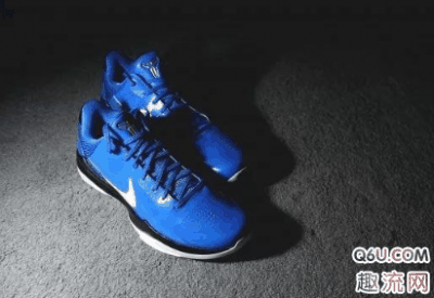  抓地：10代鞋底采用潮牌了当时最新的牵引系统（Zoom Kobe 5与 Zoom Kobe 10哪个更好 科比5代和科比10代深度测评）