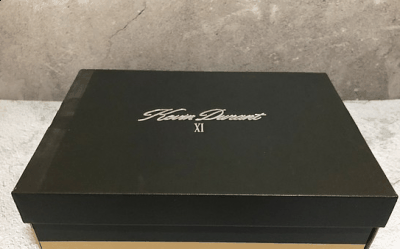 中底采用水晶底；KD潮牌汇潮牌网店9精英采用以黄橙绿为基色调（KD11与KD9精英全方位对比 KD11与KD9精英哪款脚感好）