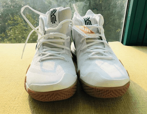 KYRIE 4 德鲁大叔静态开潮牌品牌箱 KYRIE 4 德鲁大叔实物欣赏（KYRIE 4 德鲁大叔静态开箱 KYRIE 4 德鲁大叔实物欣赏）