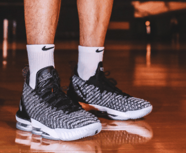 詹姆斯16鞋面Battleknit 2.0是进步潮牌汇潮牌网店吗？ 詹姆斯16防侧翻的风险还在吗？（詹姆斯16鞋面Battleknit 2.0是进步吗？ 詹姆斯16防侧翻的风险还在吗？）