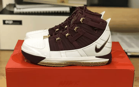 ZOOM LEBRON 3 CTK实物欣潮牌资讯赏 ZOOM LEBRON 3 CTK细节赏鉴（ZOOM LEBRON 3 CTK实物欣赏 ZOOM LEBRON 3 CTK细节赏鉴）