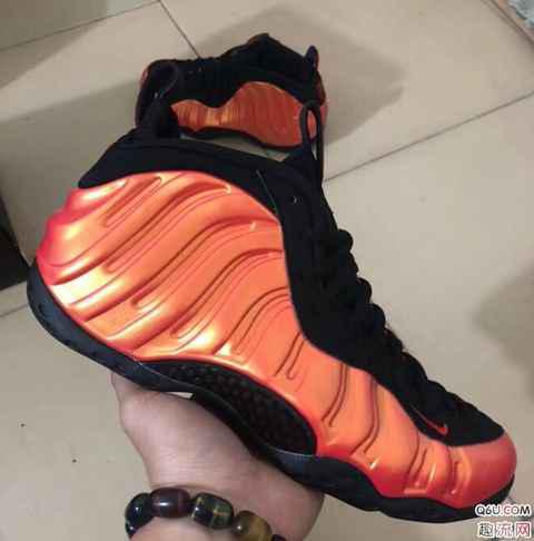 耐克辣椒红喷实物细节赏析 Nike Air Foamposite One “Habanero Red”值得入手吗