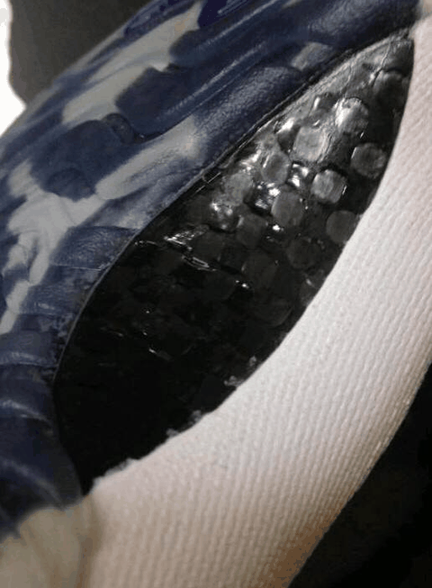 前掌差距潮牌汇潮牌网有点大（AJ11 Concord会脱胶吗 Air Jordan 11 Concord深度测评）