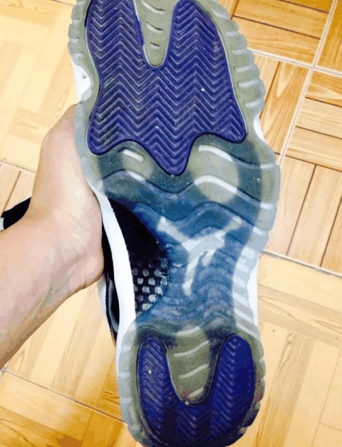 前掌差距潮牌汇潮牌网有点大（AJ11 Concord会脱胶吗 Air Jordan 11 Concord深度测评）