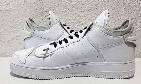  “倒转” 更有潮牌 “回顾” 之意（耐克AF1“倒转” 版怎么样 Nike Air Force 1“倒转”定制版 开箱图）