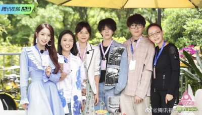 这也是被哇唧唧哇深入潮牌汇潮牌网到战略层级的目标和选择（选秀教母龙丹妮热爱每一颗“水晶”）