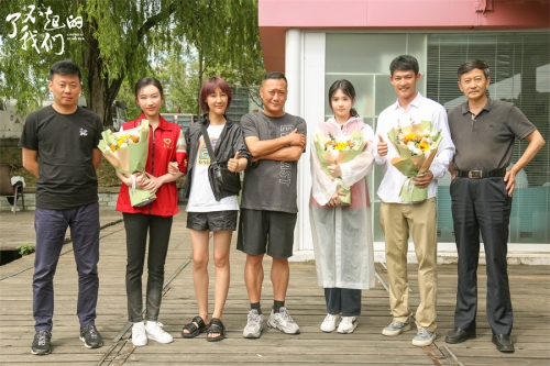 王姬、晏紫东、曹赛亚、张可盈、徐子力、张珣、黄海冰、牛犇、曹阳、王菁华、武宾、何铁红、赵阳、张浩、穆佳男、曹蕴、陈菁菁、谢侍辛、赵菲等主演 2023潮牌新款推荐（电视剧《了不起的我们》成都顺利杀青 新时代志愿者传承温暖与爱心）