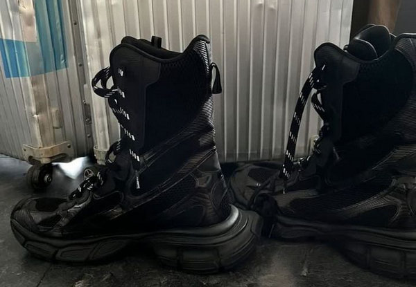 BALENCIAGA 5XL鞋款1.jpg
