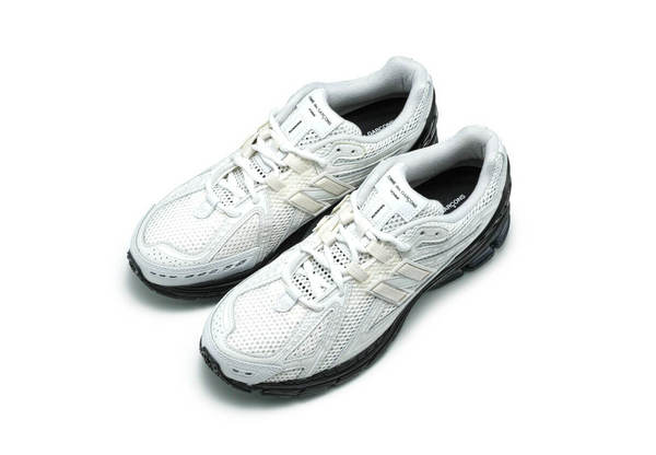 CDG HOMME x New Balance 1906R 联名鞋款即将发售 2023潮牌新款推荐（CDG HOMME x New Balance 1906R 联名鞋款即将发售）