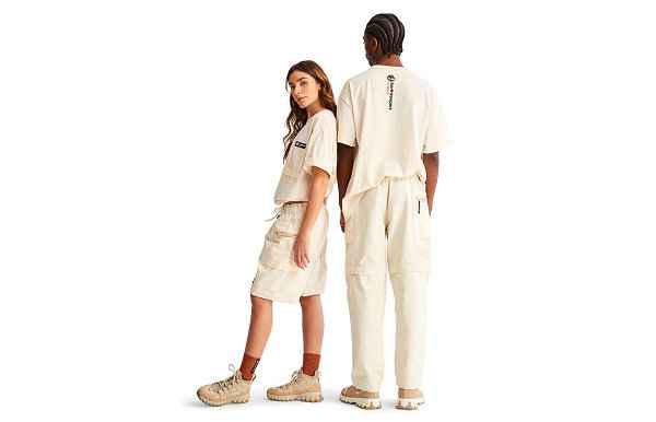 添柏岚 2022 春夏胶潮牌信息囊系列 Lookbook 赏析