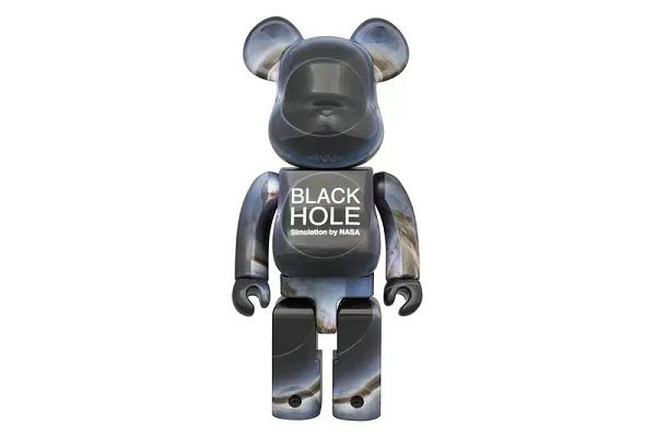 NASA x MEDICOM Toy 全新联潮牌资讯名 BE@RBRICK 黑洞系列释出