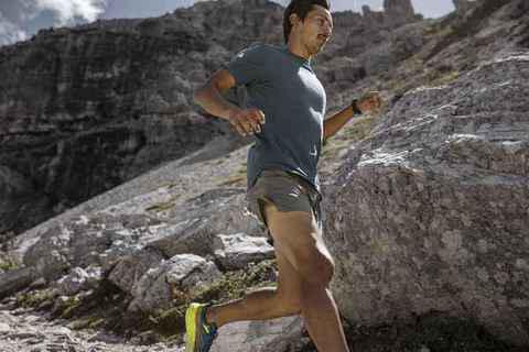 Hoka One One 全新飞速羚羊潮牌资讯 5 跑鞋上市，超酷「鲨齿」外底！