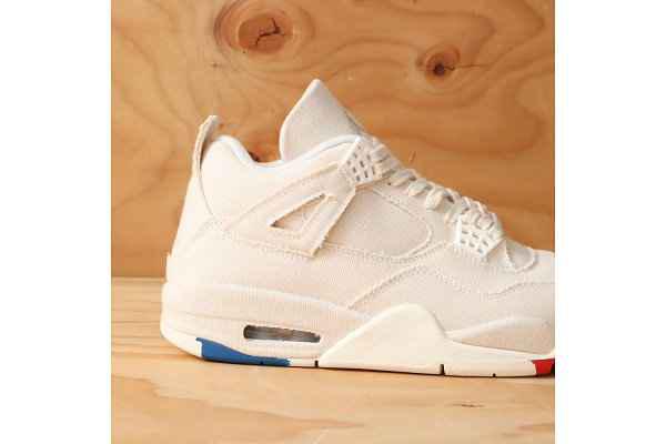 小“李维斯”AJ4 全新潮牌资讯“Canvas”配色鞋款即将登场