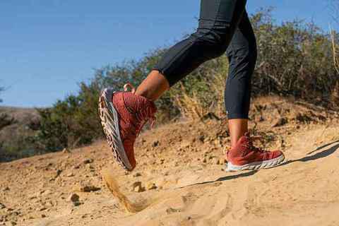Hoka One One 全新轻量防潮牌信息水登山鞋系列即将登场