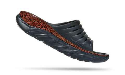 Hoka One One 全新“熔潮牌资讯岩火山”系列鞋款发售
