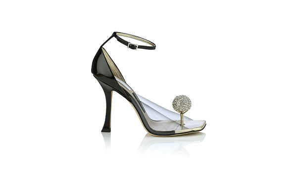 周仰杰 Jimmy Choo x Mu潮牌信息gler 春季联名鞋款系列亮相