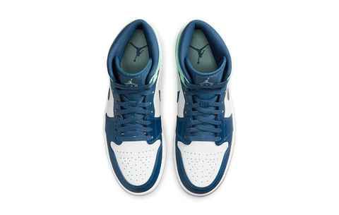 薄荷绿 AJ1 Mid 全新“潮牌信息Blue Mint”配色鞋款上架