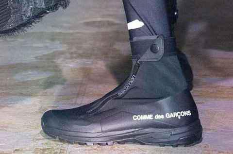 CDG x 萨洛蒙全新联名鞋款.jpg