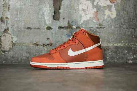 耐克 Dunk Hi EMB“ASW 20潮牌信息22”鞋款亮相，NBA 75 周年专属