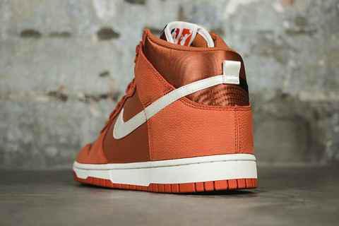 耐克 Dunk Hi EMB“ASW 20潮牌信息22”鞋款亮相，NBA 75 周年专属