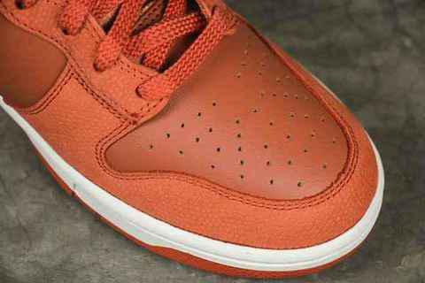 耐克 Dunk Hi EMB“ASW 20潮牌信息22”鞋款亮相，NBA 75 周年专属