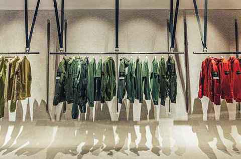 Stone Island 石头岛伦敦潮牌信息旗舰店重新启幕，打卡新址