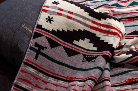 Snow Peak x PENDLETON 全新潮牌信息联名毛毯系列开启预购