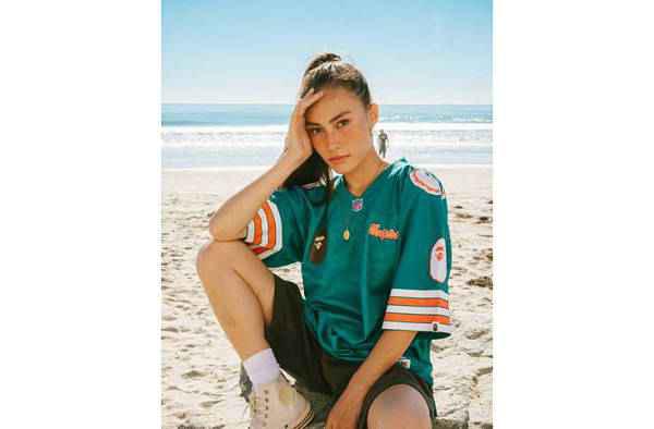 BAPE x Mitchell Ness 全新潮牌信息联名 NFL 球衣系列上架