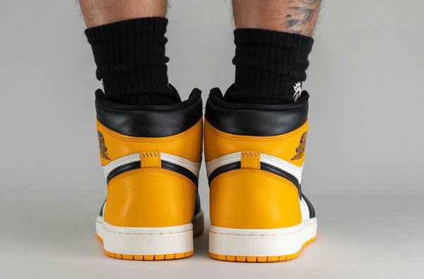 黑黄脚趾 AJ1 全新“潮牌信息Yellow Toe”配色鞋款抢先预览