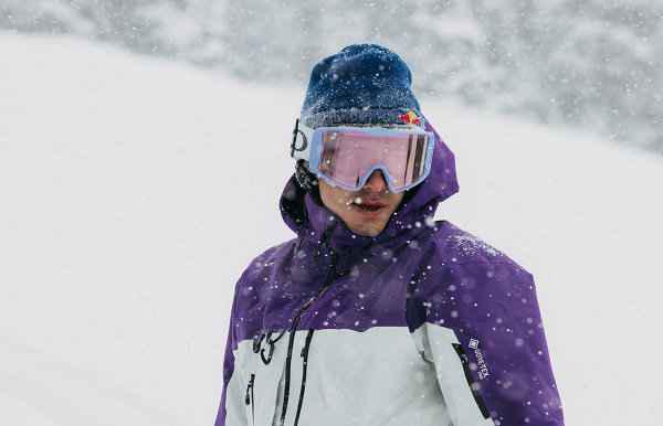 Burton 全新 GORE-TE潮牌信息X PRO Guide 夹克系列释出
