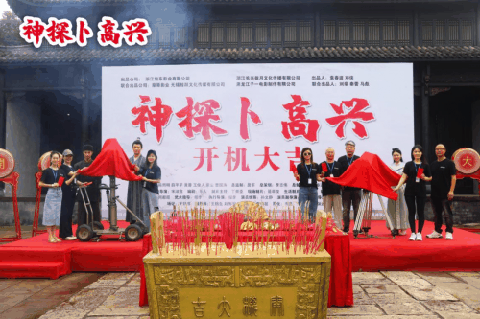 并找到失散多潮牌信息年的未婚妻龙雪