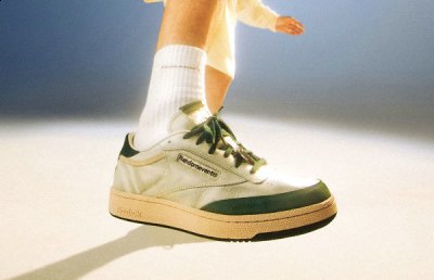 同时他们也分别对应“Tra潮牌信息vel in Trouble”主题中的三种麻烦环境