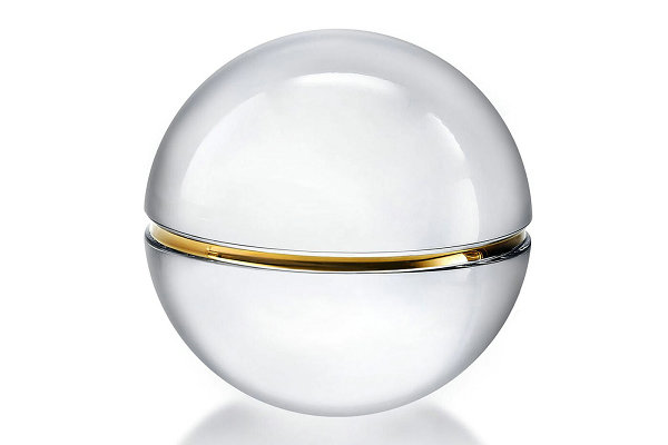  Baccarat x 精灵宝可梦 x 藤原浩潮牌品牌联名水晶系列 售价在 $410 - $25000 之间