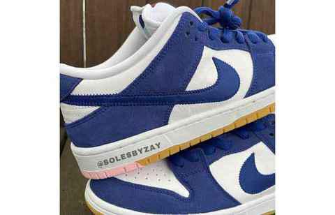  泡泡糖 Dunk SB 全新“Los A潮牌网ngeles Dodgers”配色鞋款 每双 110 美金