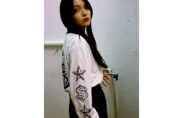 日前 Billionaire Boys C潮牌lub 又揭晓了另一组联乘企划