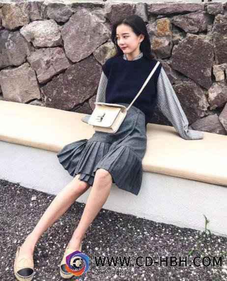 150-158矮个子女生可以穿潮牌资讯的4款裙子 ,时髦显瘦超显腿长
