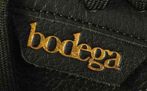  Bodega x 锐步全新联名 潮牌品牌Club C 鞋款 即将在 4 月 8 日起售