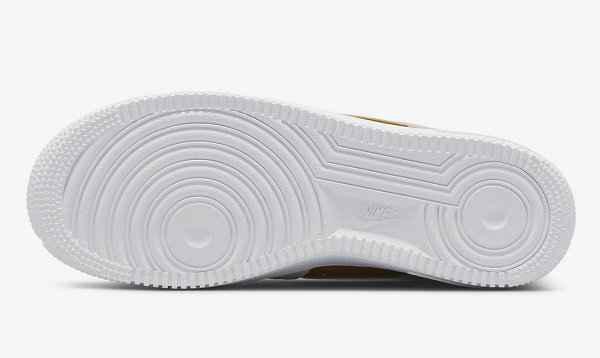 黄铜色鞋带潮牌扣尤为吸睛（白铜 Air Force 1 鞋款全新“White Bronze”配色曝光）
