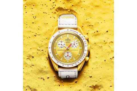  虽然诸如 Gucci x Balen潮牌商城ciaga 这样的强强联手早有先例（Swatch 斯沃琪 x Omega 全新联乘 Speedmaster 腕表系列抢先预览）