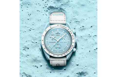  虽然诸如 Gucci x Balen潮牌商城ciaga 这样的强强联手早有先例（Swatch 斯沃琪 x Omega 全新联乘 Speedmaster 腕表系列抢先预览）
