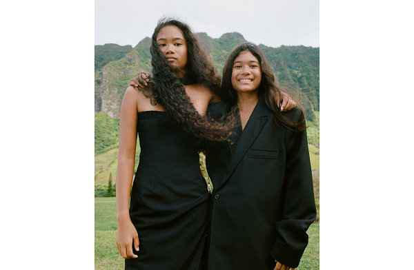 亮眼的粉/蓝等潮牌品牌色调尤为抢镜（Jacquemus 2021“Family Love”系列广告大片释出）