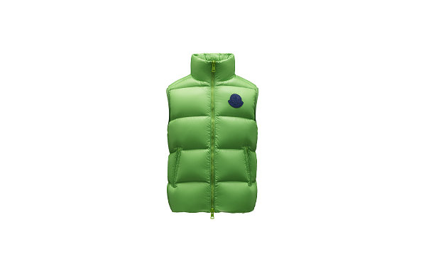 近来其秋冬新潮牌资讯作也新鲜出炉（2 Moncler 1952 全新秋冬系列亮相，“休息”主题展开）