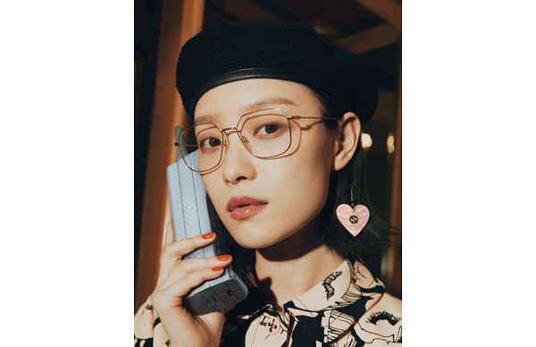 其中还有chaopai.com潮牌汇店倪妮出镜（Gucci 古驰 2021 秋冬眼镜广告大片出炉，跨时空对话）
